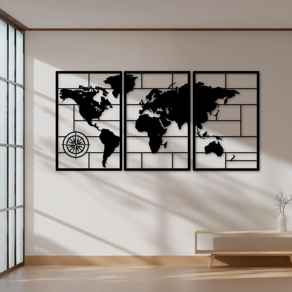 Triptyque carte du monde en métal noir avec rose des vents