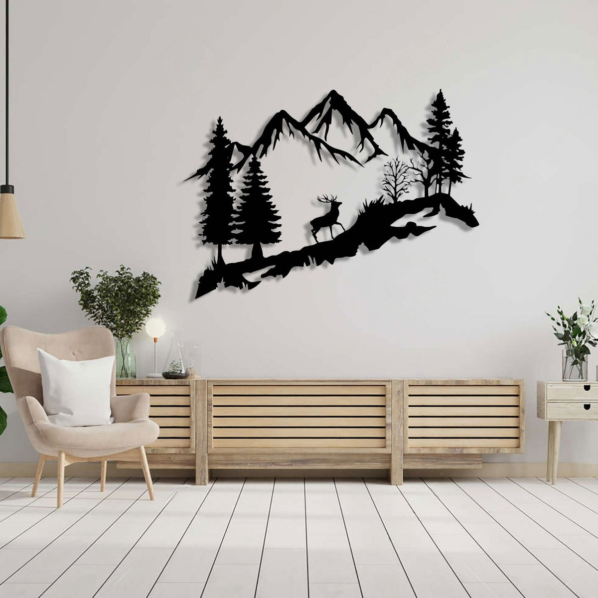 Tableau cerf entre les sapins et les montagnes, en métal noir, vue 2