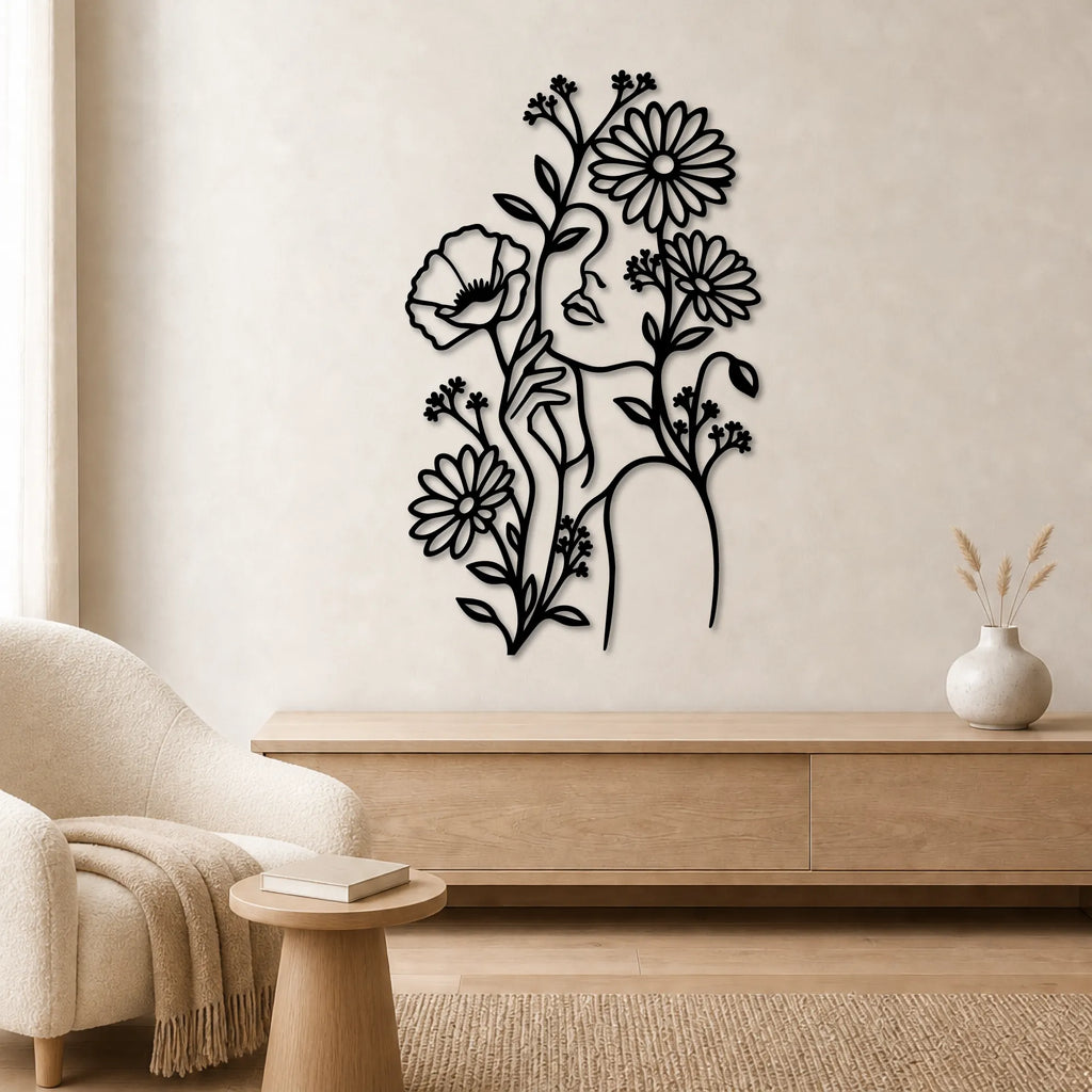 Visage de femme entouré de fleurs en métal noir, déco murale, vue 2