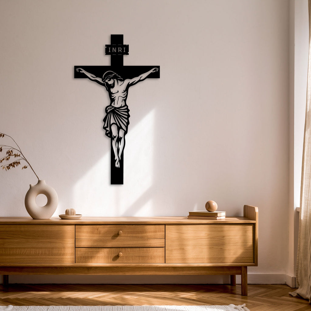 Crucifix mural, Christ sur la croix en métal noir, vue 2
