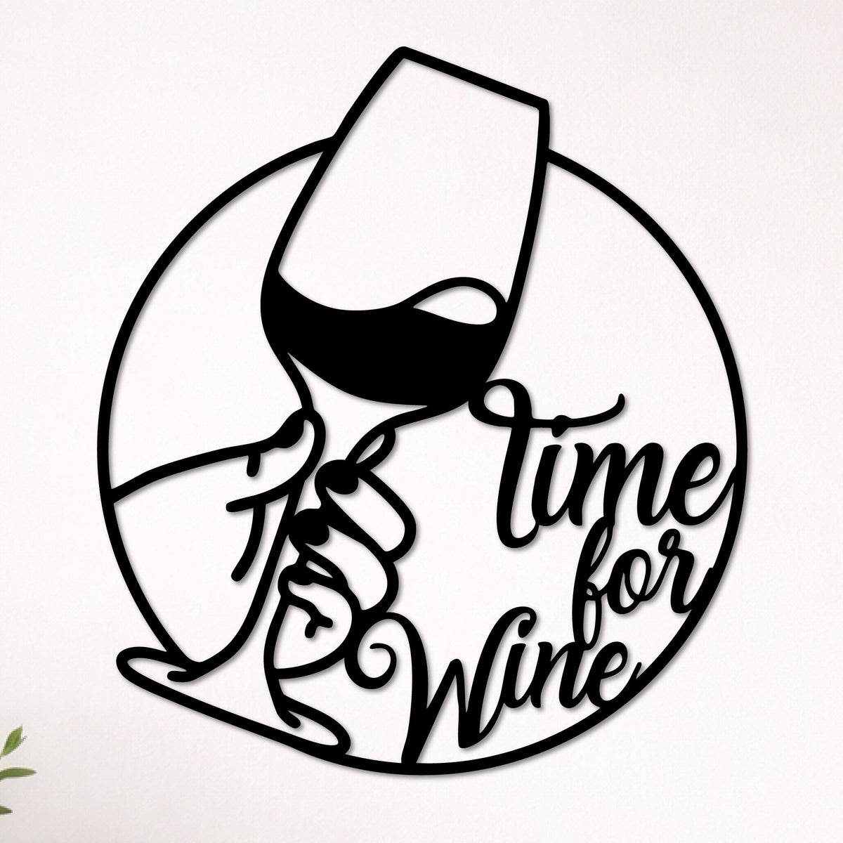 Time for Wine, femme au verre de vin en métal noir